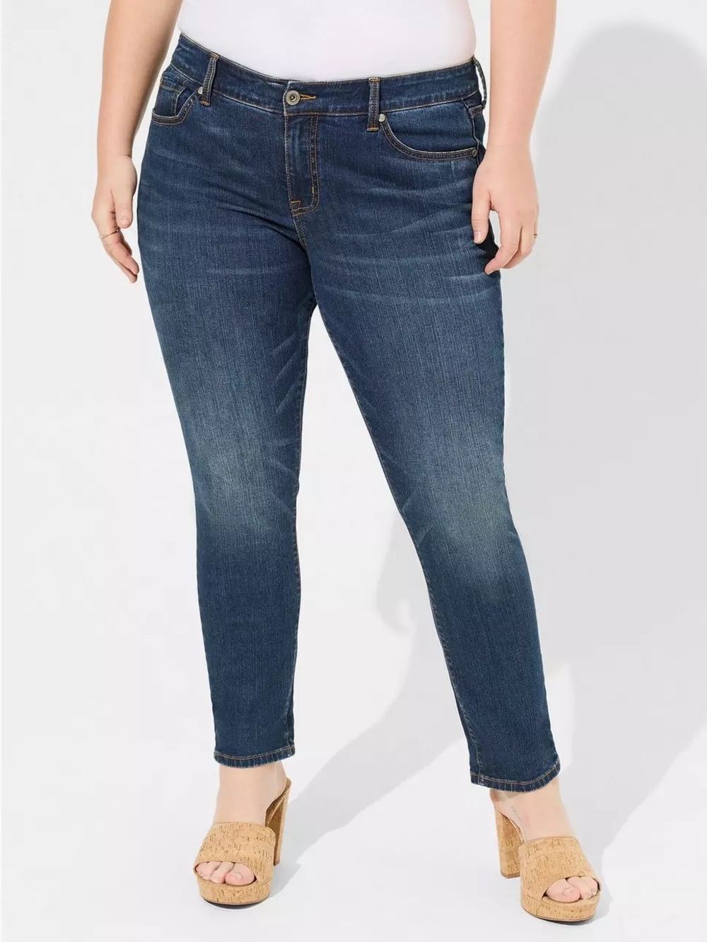 Torrid Boyfriend Straight Mid Rise Stretch Jeans size 16R
